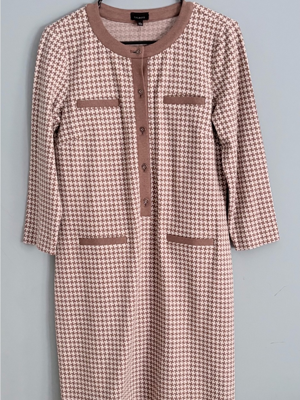 Talbots Cream and Brown Houndstooth Knit Cardigan